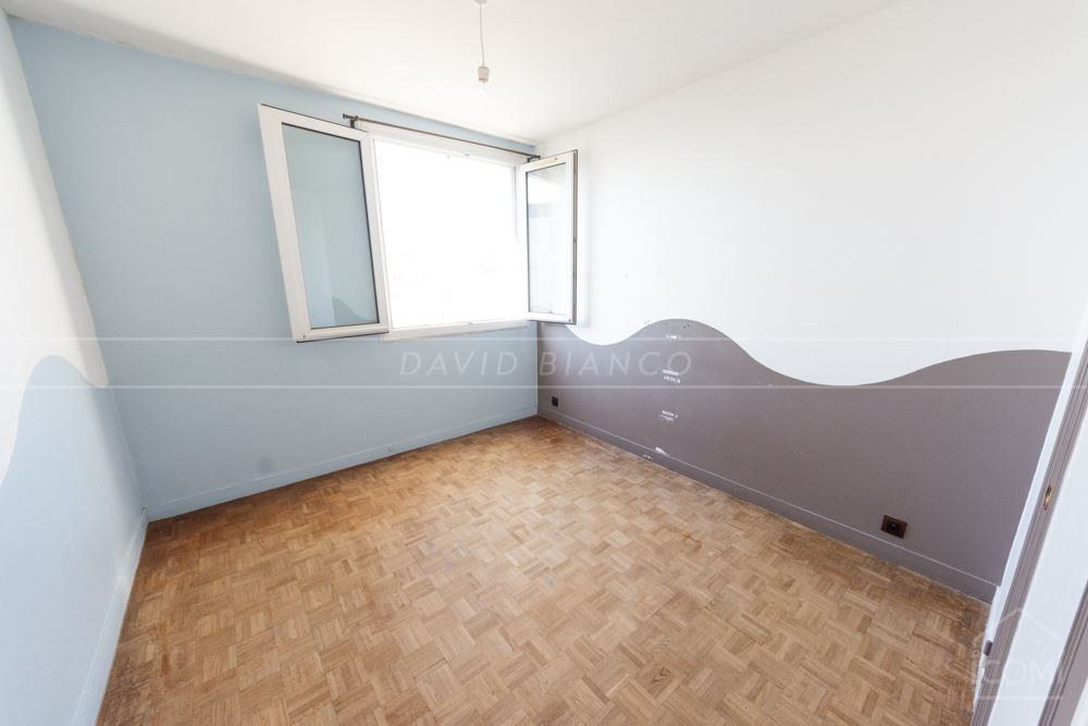 APPARTEMENT T4 75M² DALLE BETON AVEC ASCENSEUR, BALCON FERME ET GARAGE EN OPTION photo 5