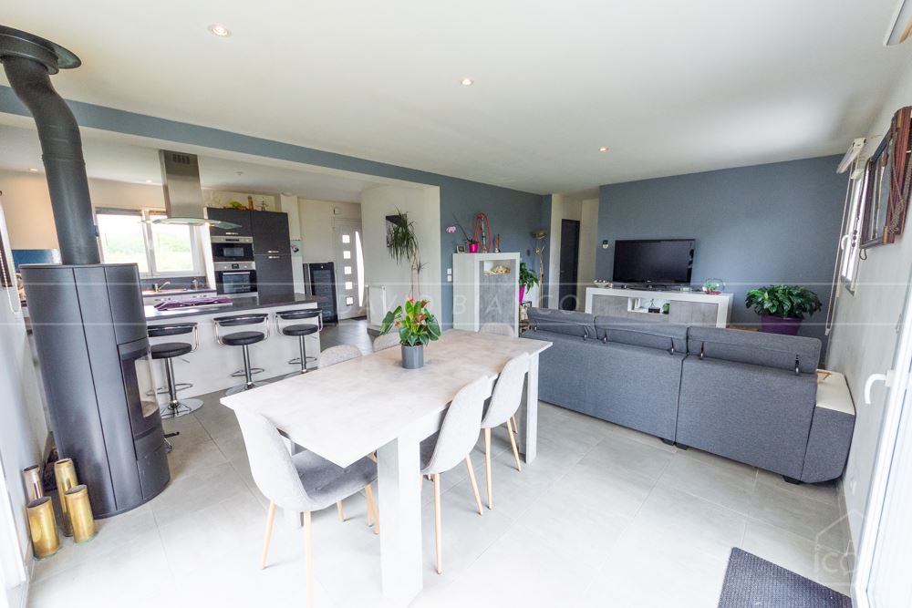 MAISON INDIVIDUELLE T6 110M² DE 2015 SUR TERRAIN DE 450M² AVEC ACCES PMR, GARAGE, TERRASSE