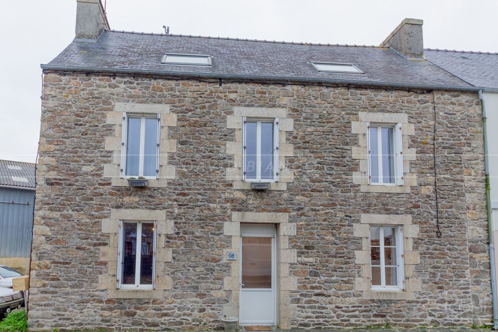 MAISON DE VILLE T5 DE 150M² - 4 CHAMBRES DONT UNE SUITE PARENTALE - GARAGE - BEAU POTENTIEL photo 3
