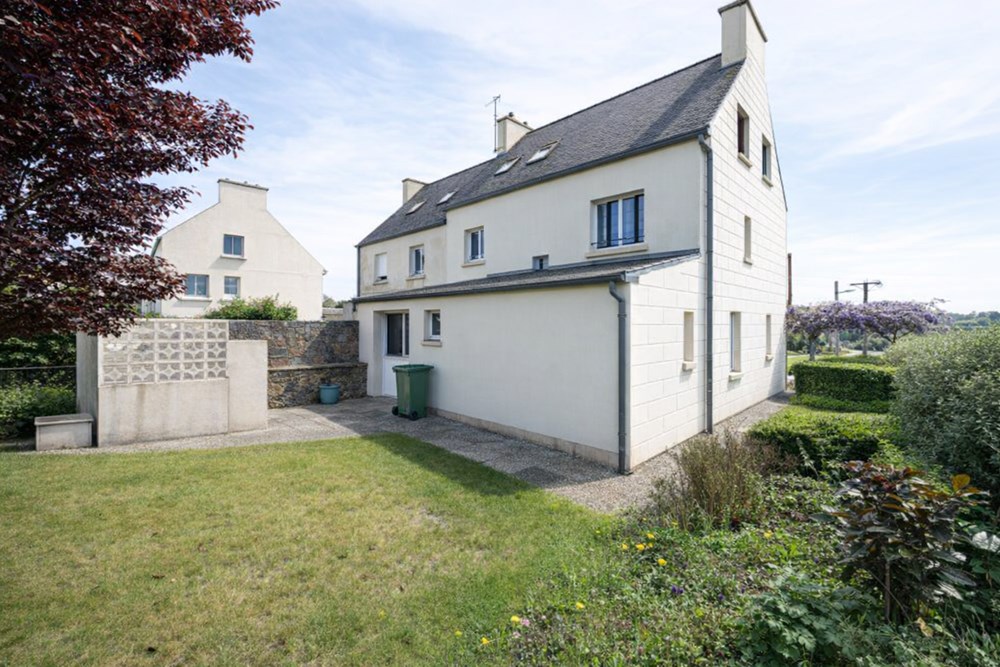MAISON - 5 CHAMBRES - 150 M²