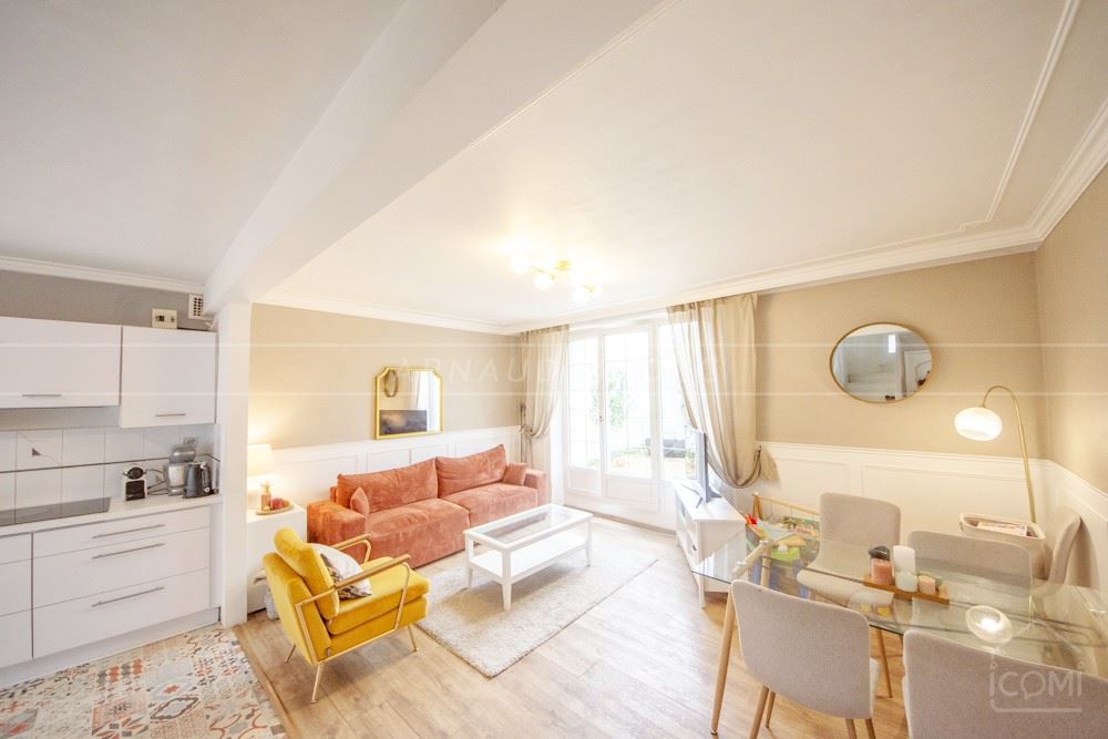 MAISON T4 DE CHARME - PIECE DE VIE TRIPLE - 3 BELLES CHAMBRES - JARDIN CLOS - CALME - DPE D - RARE