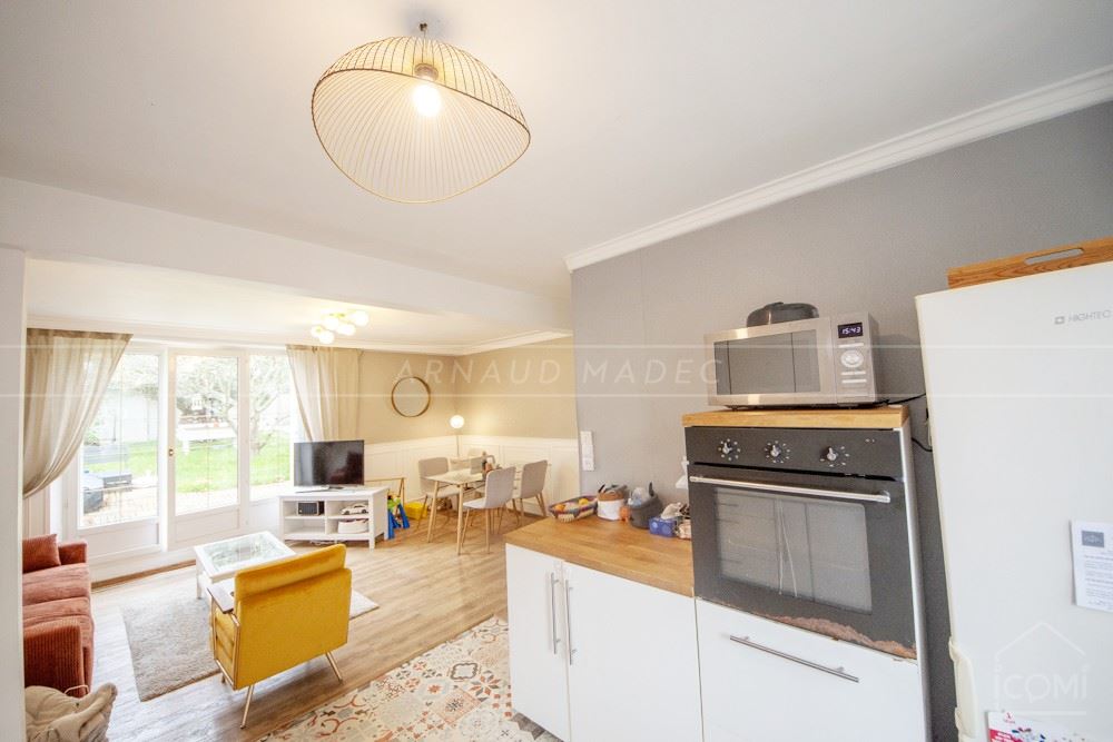MAISON T4 DE CHARME - PIECE DE VIE TRIPLE - 3 BELLES CHAMBRES - JARDIN CLOS - CALME - DPE D - RARE photo 4