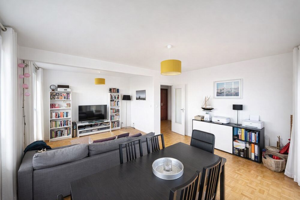 MAGNIFIQUE APPARTEMENT T2 DE 60 M² - 1/2 CHAMBRES - TRES LUMINEUX - QUARTIER CALME - VUE MER - A VOIR RAPIDEMENT