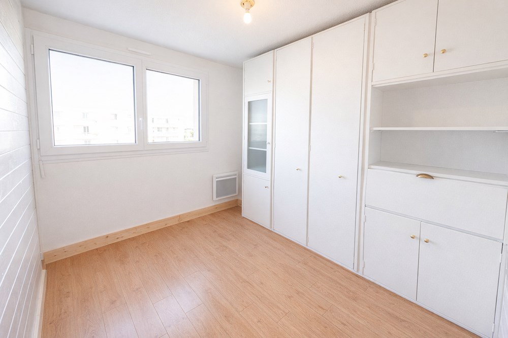 APPARTEMENT T6 116M² AVEC BALCON VUE MER, ASCENSEUR, DALLE BETON, SUITE PARENTALE, GARAGE, CAVE ET PLACE DE PARKING PRIVEE photo 5