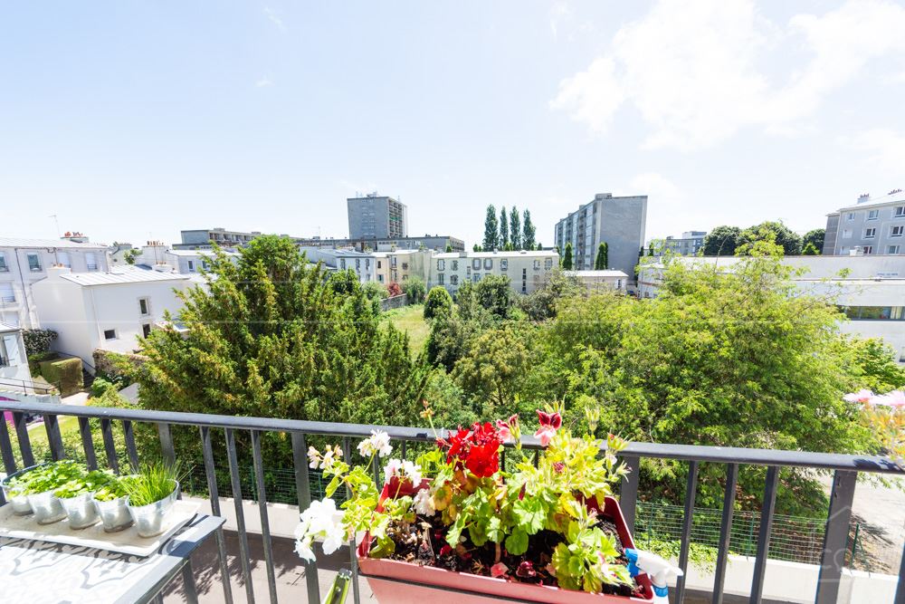 APPARTEMENT T4 75M² DALLE BETON AVEC BALCON VUE DEGAGEE - 2 CHAMBRES - AUCUNS TRAVAUX photo 2