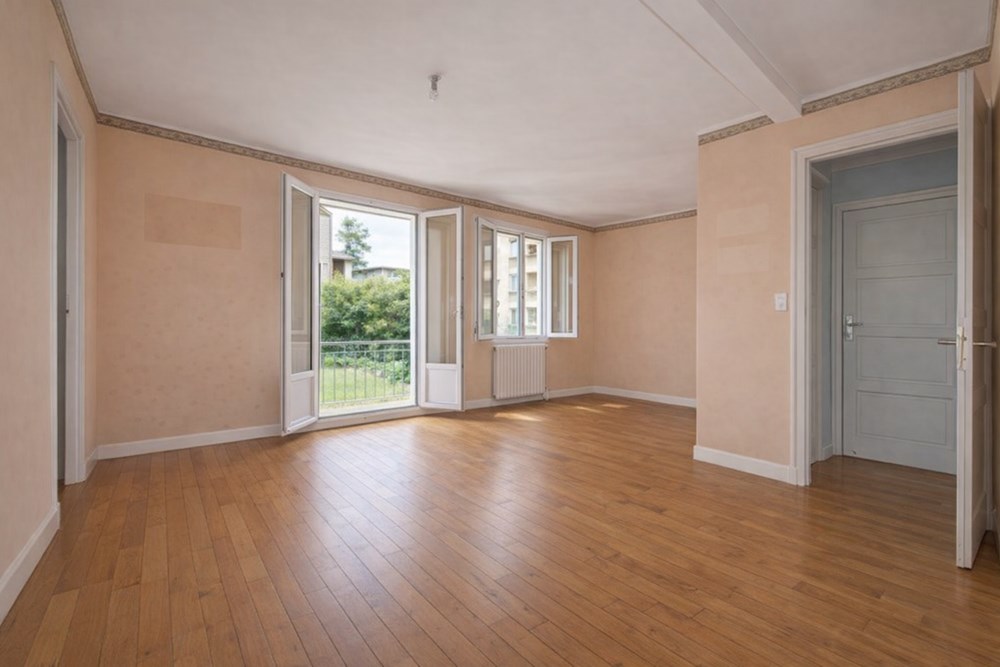 APPARTEMENT LUMINEUX DE 63 M2 AU CALME 2 CHAMBRES GRANDE PIECE DE VIE AVEC BALCON PETITE VUE MER