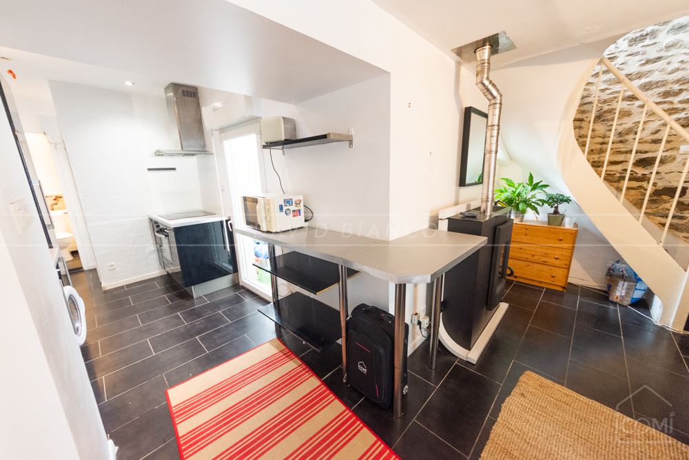 MAISON DE VILLE DE 1940 58M² T3 AVEC 2 SUITES PARENTALES ET UN LOCATAIRE EN PLACE photo 2