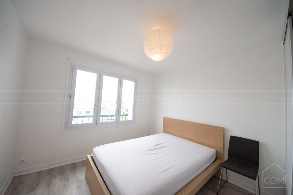 APPARTEMENT T2 - SUPERBE PIECE DE VIE AVEC CUISINE US - BALCON - LUMINEUX - ASCENSEUR - STATIONNEMENT RESIDENCE - RARE photo 5