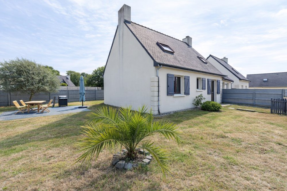 MAISON T6 DE 140M² DE 1985 AVEC GARAGE SUR TERRAIN CLOS DE PLUS DE 400M² DANS UN SECTEUR RECHERCHE