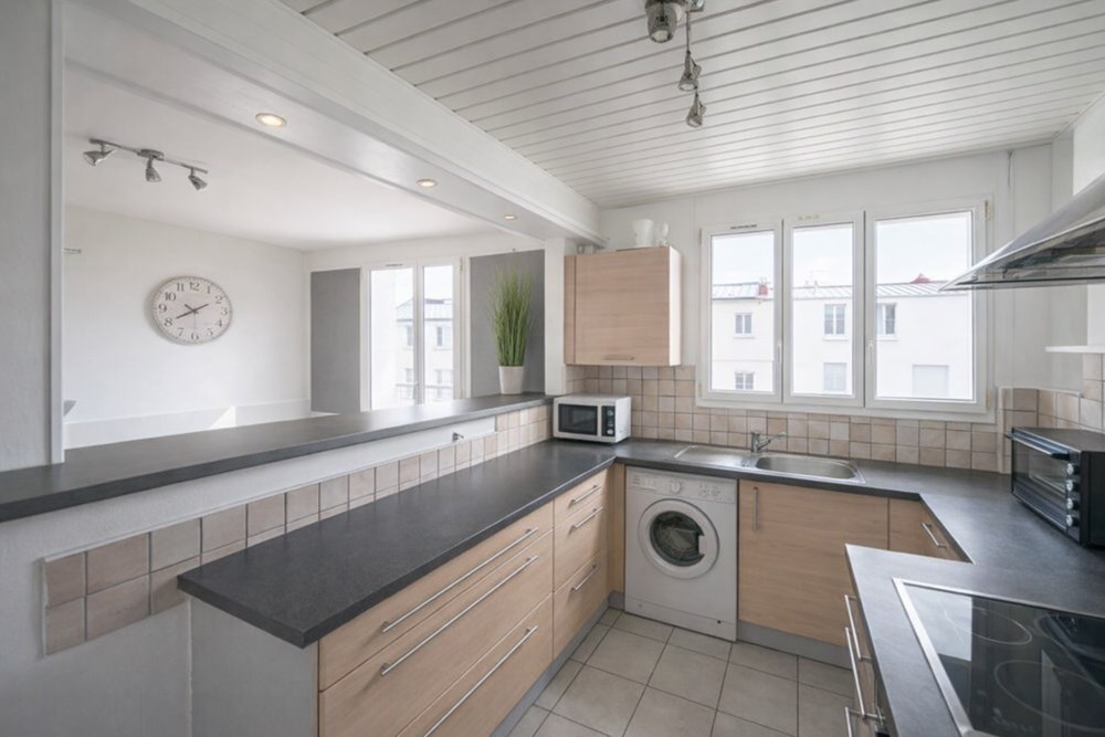 SUPERBE APPARTEMENT DE 63M² - 3 CHAMBRES - PROCHE CENTRE VILLE - EN IMPASSE - 3EME ETAGE photo 2