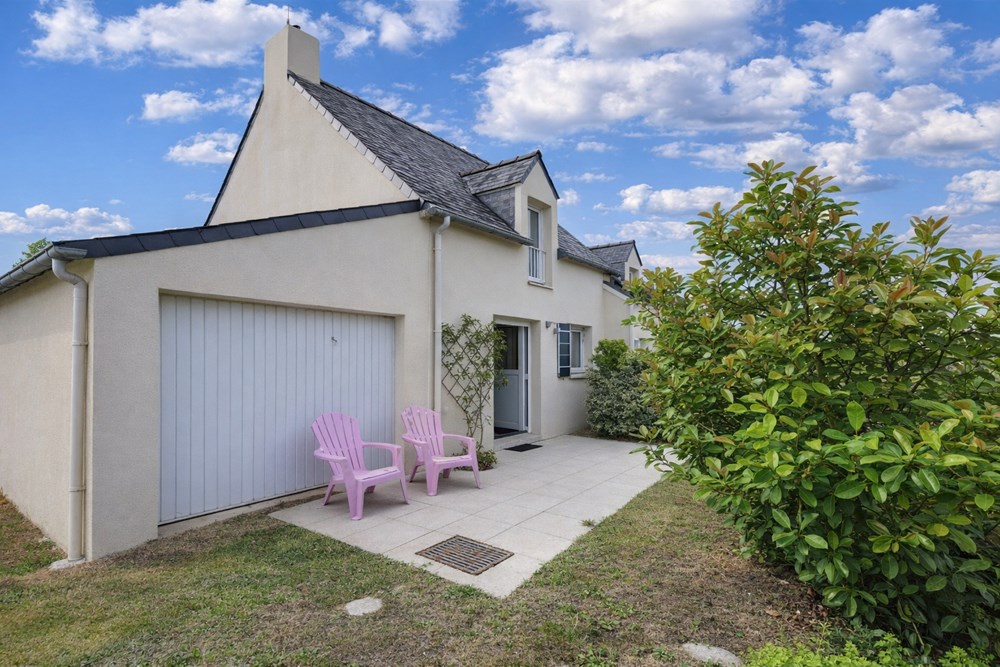 MAISON 3/4 - PIECE DE VIE DE 40M² EN RDJ - GARAGE - JARDIN CLOS - CALME - RARE