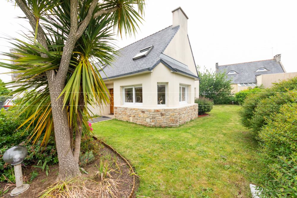 MAISON INDIVIDUELLE T6 113M² DE 2000 AVEC DOUBLE GARAGE ET TERRAIN CLOS DE 650M² photo 5