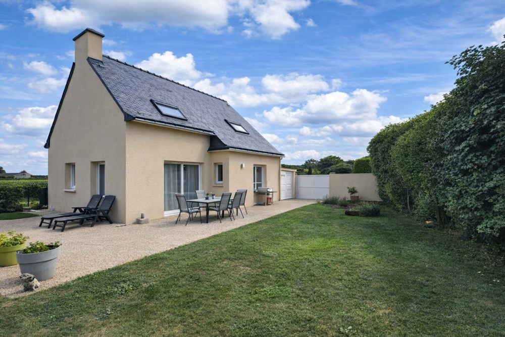 MAISON CONTEMPORAINE RECENTE - ESPACE VIE RDJ AVEC SUITE PARENTALE - 4 CHAMBRES - TERRAIN DE PLUS DE 1000M² - STATIONNEMENT photo 5