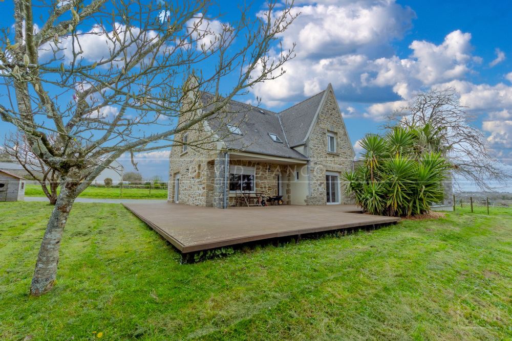 MAISON T7 191M² - 4 CHAMBRES - 1 HANGAR 90M² - PAS DE TRAVAUX - SUR TERRAIN CLOS DE 3775M²
