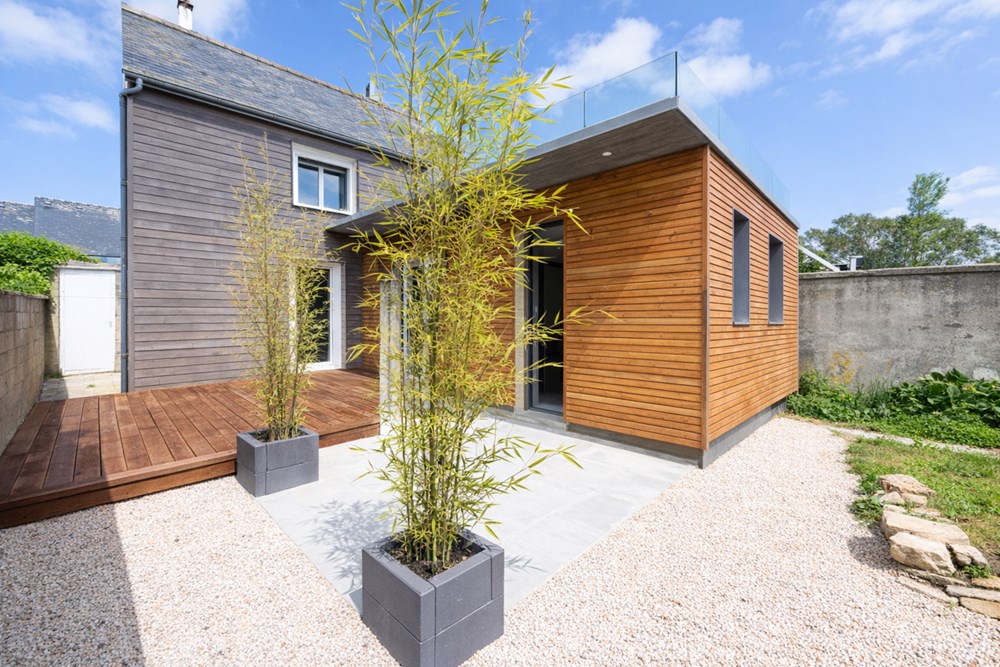 MAISON DE VILLE INDIVIDUELLE T4 70M² AVEC TERRASSE ENTIEREMENT RENOVEE PROCHE MER