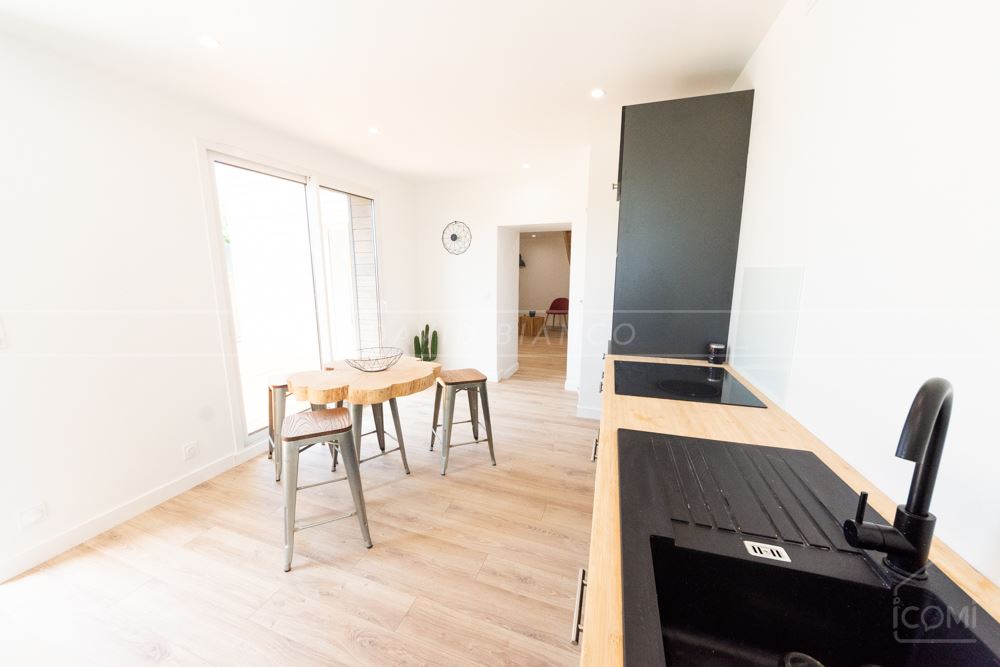 MAISON DE VILLE INDIVIDUELLE T4 70M² AVEC TERRASSE ENTIEREMENT RENOVEE PROCHE MER photo 4