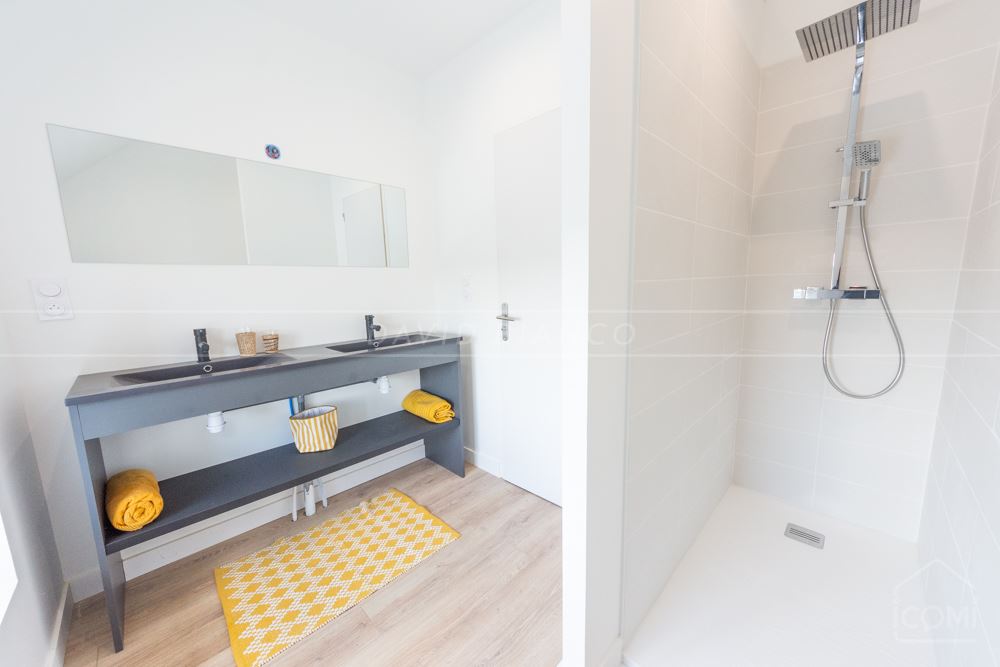 MAISON DE VILLE INDIVIDUELLE T4 70M² AVEC TERRASSE ENTIEREMENT RENOVEE PROCHE MER photo 5