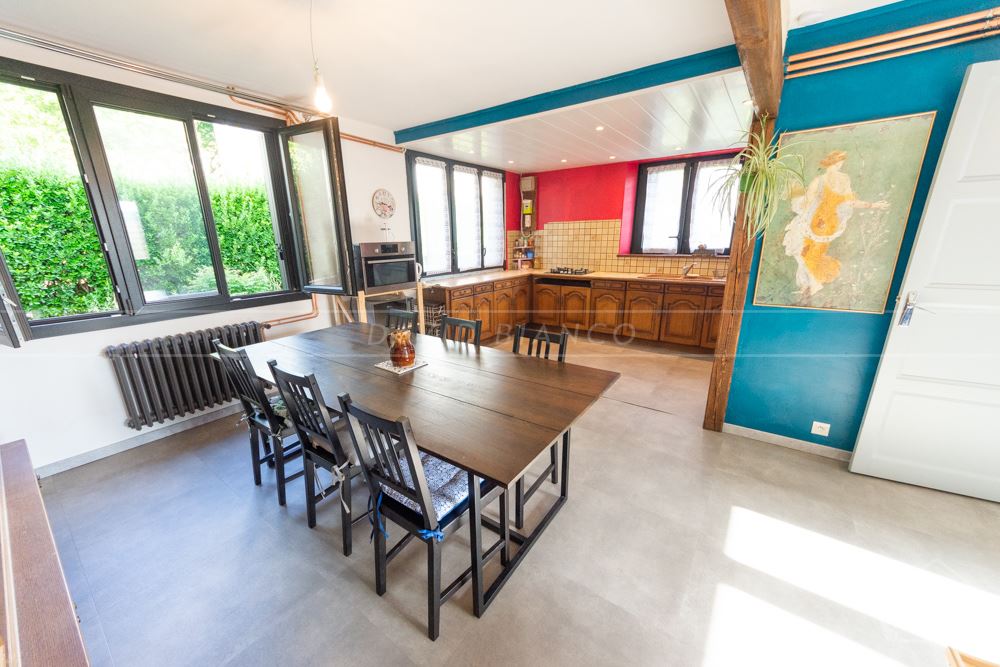 MAISON CITADINE INDIVIDUELLE T5 DE 90M² AVEC GRAND GARAGE SUR TERRAIN D'ENVIRON 400M² photo 5