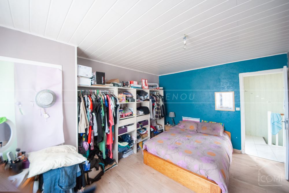 IMMEUBLE - RENDEMENT LOCATIF INTERRESANT - 2 APPARTEMENT 45M² ET 95M² - PROCHE MER - LOCATAIRES EN PLACE photo 5
