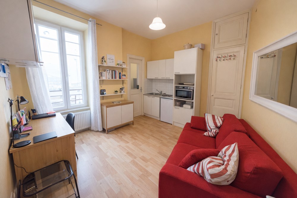 APPARTEMENT T1 18M² DANS UNE PETITE COPROPRIETE BIEN PLACEE AVEC DE FAIBLES CHARGES ET UN RENDEMENT LOCATIF INTERESSANT photo 3