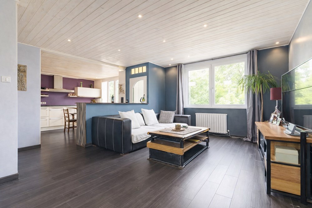 MAISON ANNEES 70 - 3 CHAMBRES (POSSIBLE 6) - ENVIRONNEMENT CALME ET VERDOYANT - JARDIN ARBORE - COUP DE COEUR ASSURE photo 2