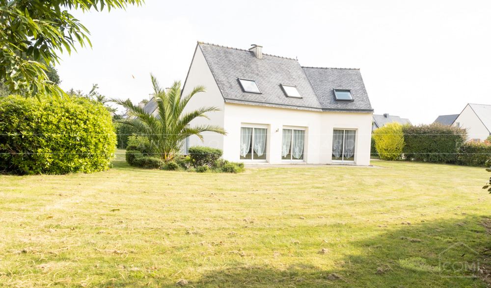 MAISON - T5 - 4 CHAMBRES ( 5 POSSIBLE) - 135M² - GRAND TERRAIN -GARAGE - BIEN RARE -