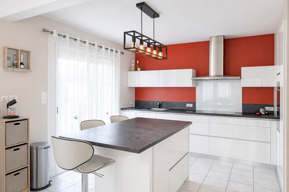 MAISON - T5 - 4 CHAMBRES ( 5 POSSIBLE) - 135M² - GRAND TERRAIN -GARAGE - BIEN RARE - photo 3