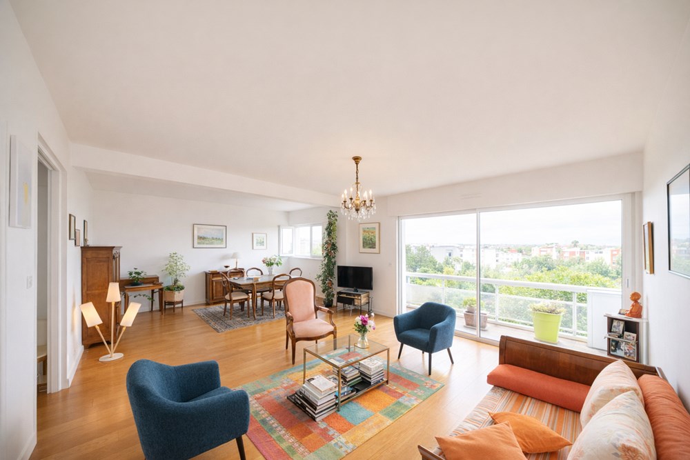 APPARTEMENT PROCHE ST MARC - 84M² - 2 GRANDES CHAMBRES - BALCON - PLACE PARKING PRIVATIVE - ASCENSEUR - VERDURE