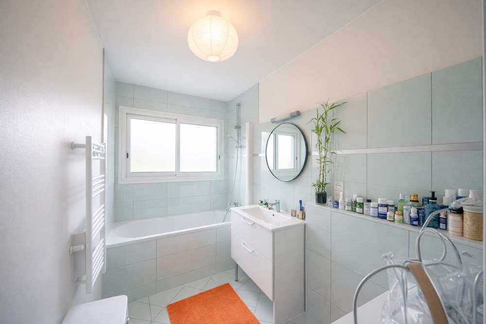 APPARTEMENT PROCHE ST MARC - 84M² - 2 GRANDES CHAMBRES - BALCON - PLACE PARKING PRIVATIVE - ASCENSEUR - VERDURE photo 5