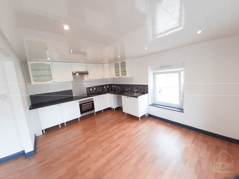 APPARTEMENT 105M² - 3 CHAMBRES - SUPERBE PIECE DE VIE - REFAIT A NEUF - PETITE COPROPRIETE DE 2 ETAGES photo 2