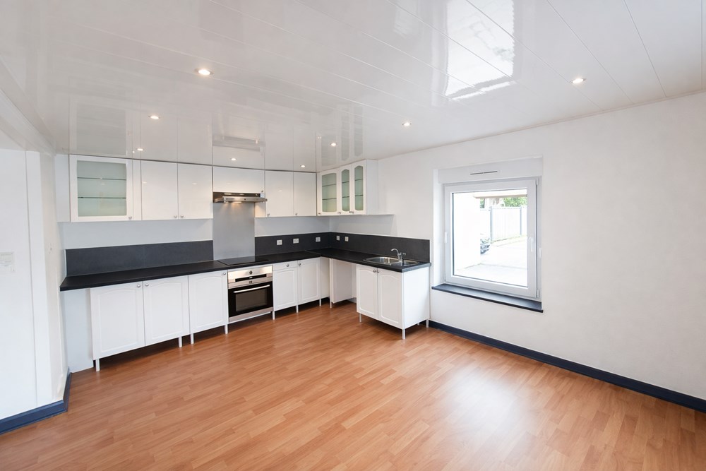 APPARTEMENT 105M² - 3 CHAMBRES - SUPERBE PIECE DE VIE - REFAIT A NEUF - PETITE COPROPRIETE DE 2 ETAGES photo 2
