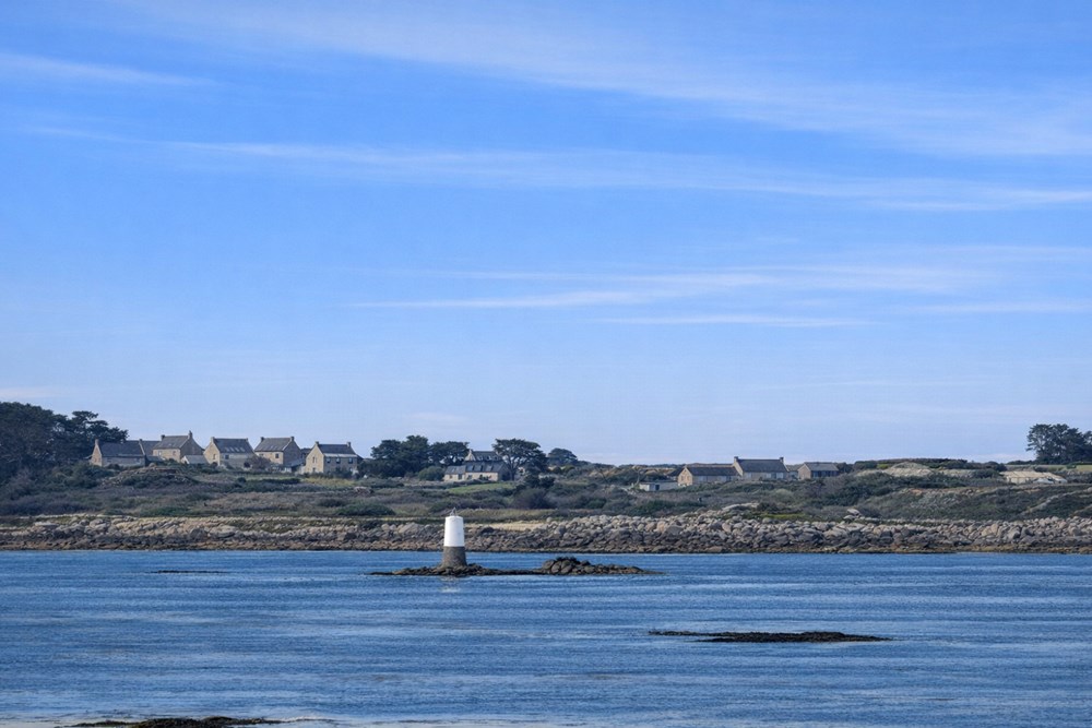 PROPRIETE 200 M² - VUE MER EXCEPTIONNELLE - TERRAIN +2000M² - CALME - INTIMITE GARANTIE - RARE