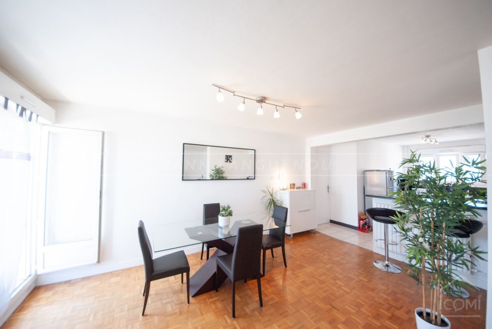 APPARTEMENT 70M² - MONTAIGNE - PROCHE CENTRE VILLE - 2 CHAMBRES - STATIONNEMENT FACILE -