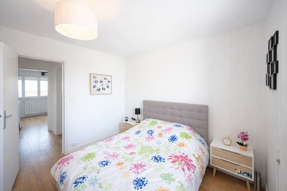 APPARTEMENT 70M² - MONTAIGNE - PROCHE CENTRE VILLE - 2 CHAMBRES - STATIONNEMENT FACILE - photo 4