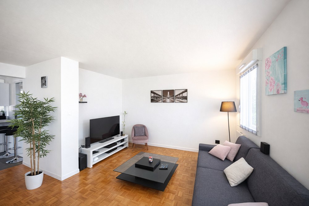 APPARTEMENT 70M² - MONTAIGNE - PROCHE CENTRE VILLE - 2 CHAMBRES - STATIONNEMENT FACILE - photo 3