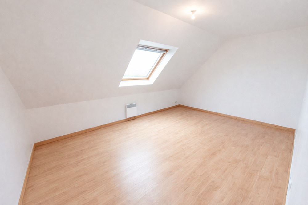 MAISON INDIVIDUELLE RECENTE T6 DE 110M² AVEC GARAGE SUR TERRAIN CLOS DE 450M² PROCHE DES COMMODITES photo 4