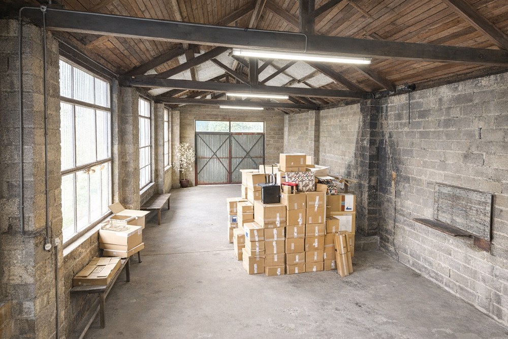 MAISON T4 - 2/3 CHAMBRES - TERRAIN 1200 M² DIVISIBLE ET CONSTRUCTIBLE - HANGAR 84 M² - A RENOVER photo 4