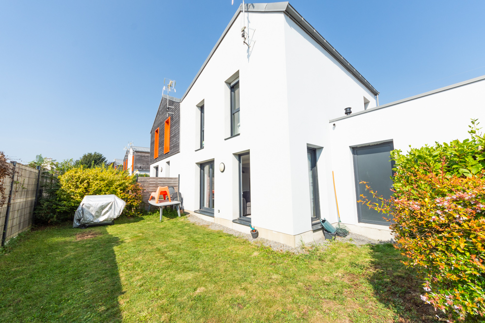 MAISON RECENTE T5/6 92M² DE 2017 AVEC 2 PLACES DE PARKINGS PRIVEES SUR UN TERRAIN CLOS DE 200M²