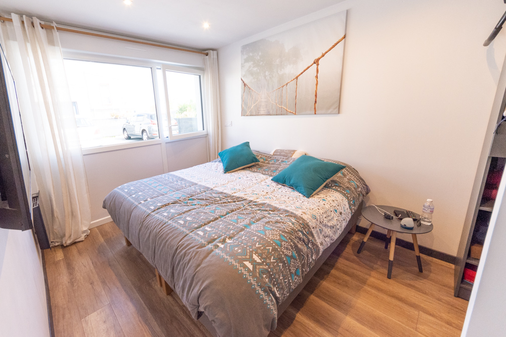 MAISON RECENTE T5/6 92M² DE 2017 AVEC 2 PLACES DE PARKINGS PRIVEES SUR UN TERRAIN CLOS DE 200M² photo 4