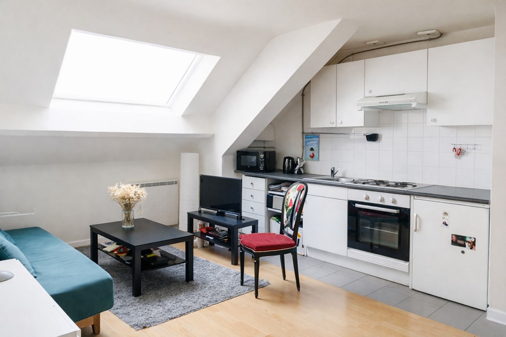 APPARTEMENT - T2 - DERNIER ETAGE - 40M2 - 1 CHAMBRE - HYPER CENTRE DE BREST - POTENTIEL - BIEN RARE