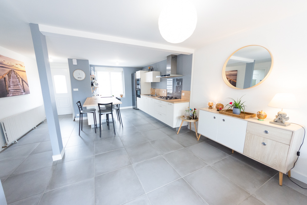 MAISON DE VILLE T6 109M² AVEC 4 CHAMBRES - TERRASSE - BELLES PRESTATIONS - RENOVEE AVEC GOUT photo 3