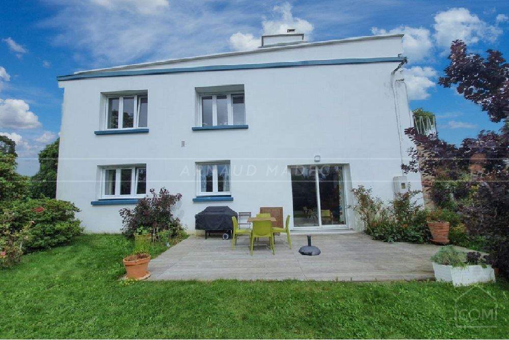 MAISON CUBIQUE DES ANNEES 60 - TERRAIN +700M² - SURFACE 180M² - RARE - COUP DE COEUR photo 2