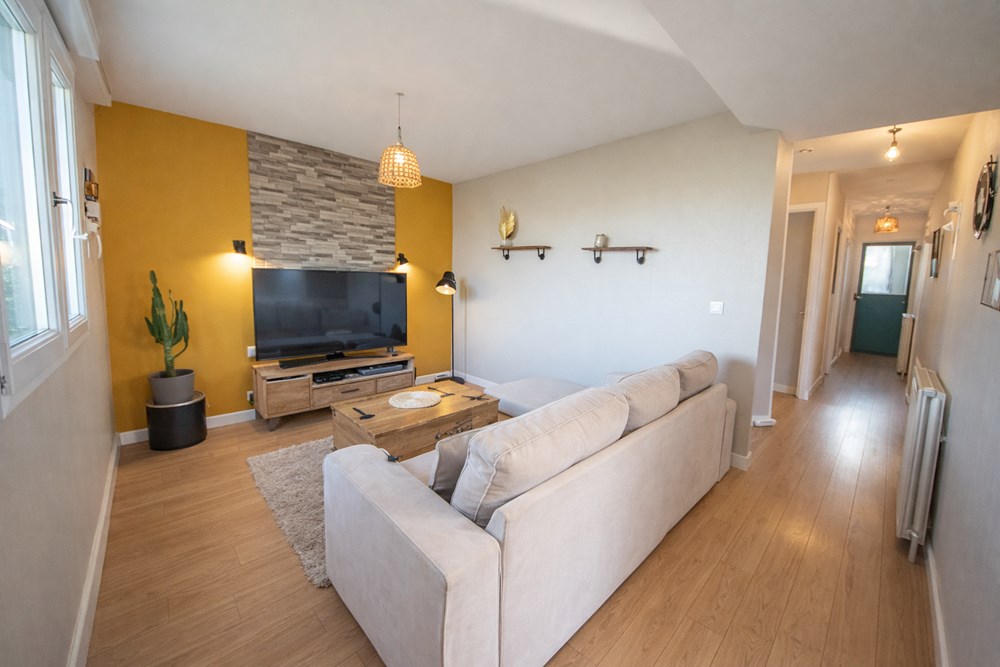 MAISON T6 - 140 M2 - 3/4 CHAMBRES - GRAND JARDIN 1000 M2 - GARAGE/SOUS-SOL 80 M2 - TERRASSE photo 4