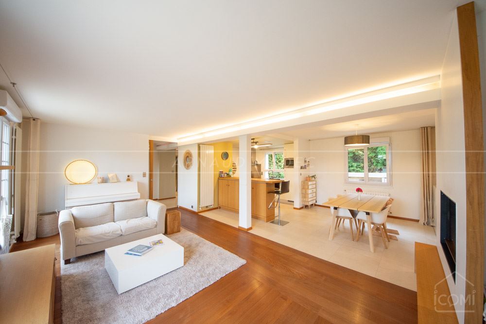PROPRIETE 5 CHAMBRES SUR +1000M² DE TERRAIN - ESPACE DE VIE EN REZ DE JARDIN - PRESTATIONS HAUT DE GAMME - RARE photo 3