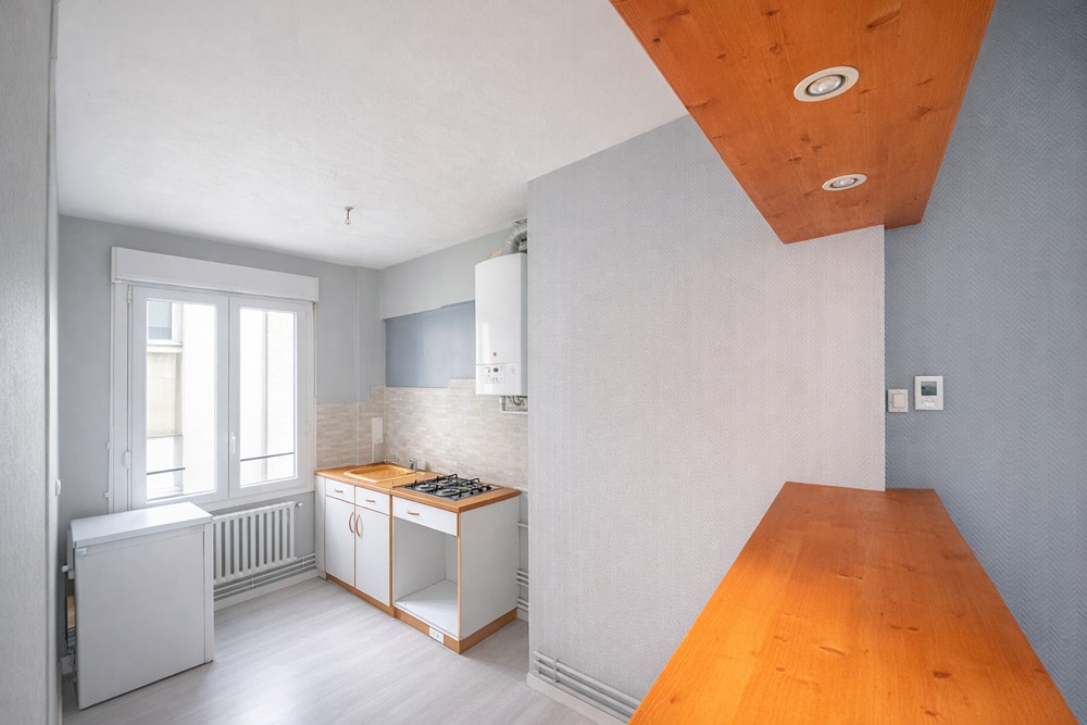 APPARTEMENT T2 DE 44M² AVEC CAVE - PETITE COPROPRIETE - 1 CHAMBRE POSSIBLE 2 - BELLE PIECE DE VIE - DERNIER ETAGE photo 3