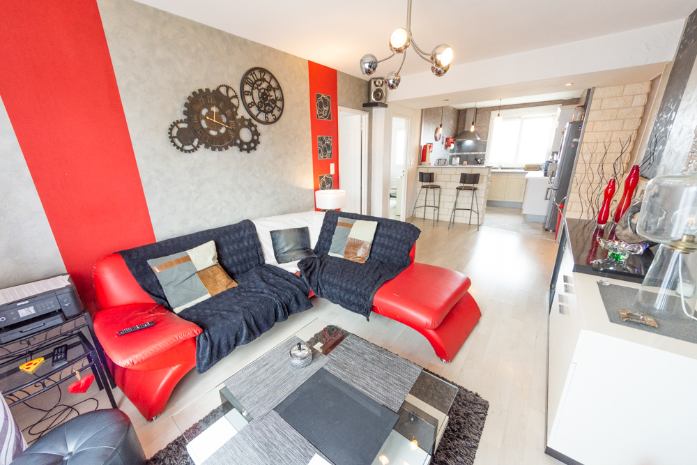 APPARTEMENT T4 71M² - DERNIER ETAGE - LUMINEUX - 3 CHAMBRES - FAIBLES CHARGES - PROCHE COMMODITES