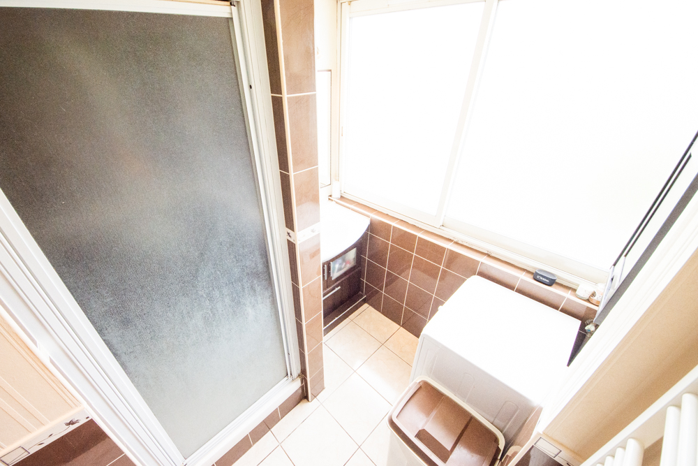 APPARTEMENT T4 71M² - DERNIER ETAGE - LUMINEUX - 3 CHAMBRES - FAIBLES CHARGES - PROCHE COMMODITES photo 5