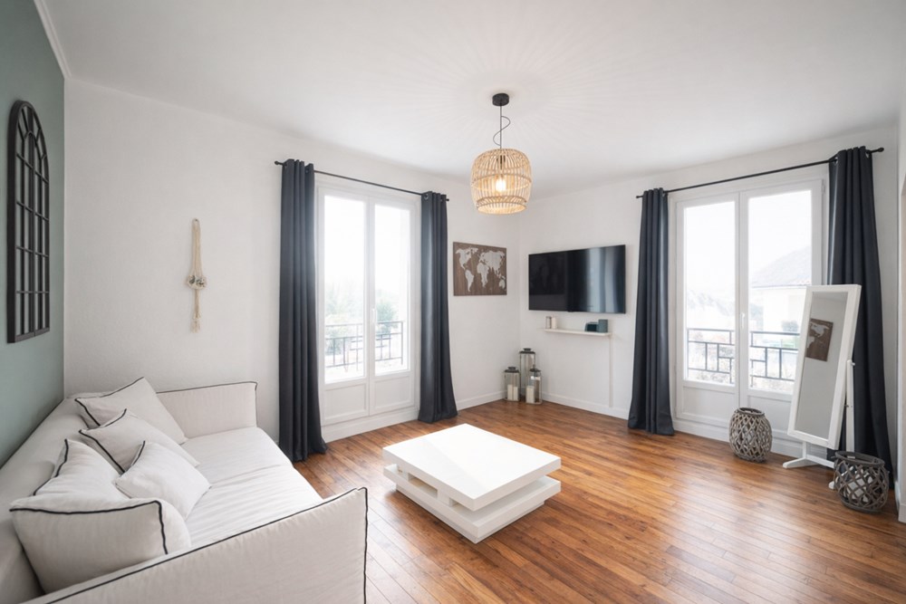 APPARTEMENT LUMINEUX - QUARTIER MONTAIGNE - SEJOUR 34 M² - 2 CHAMBRES POSSIBLES
