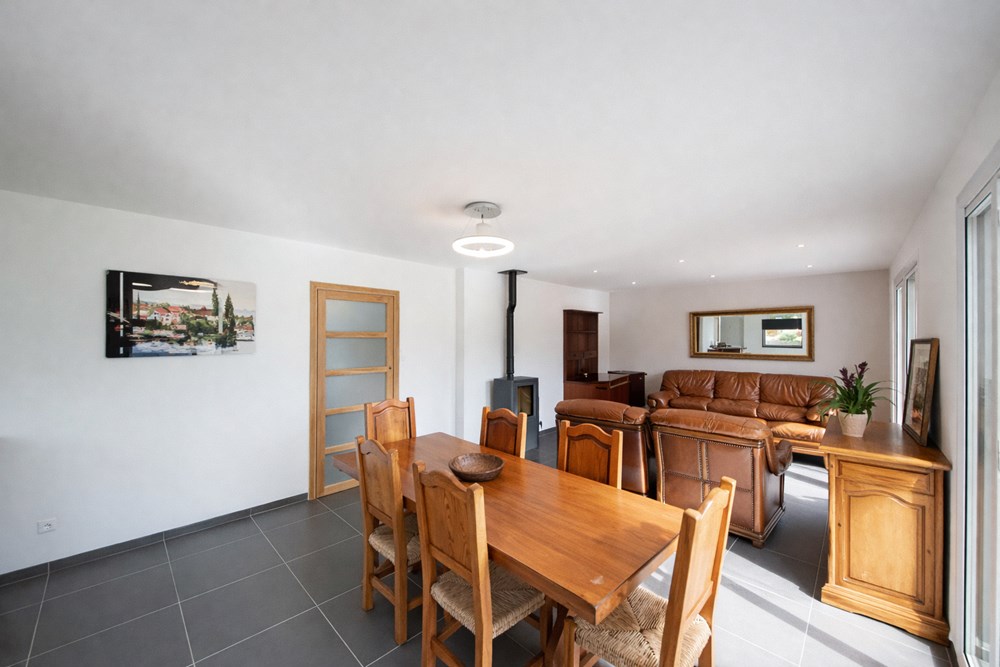 MAISON 120M² - 4 CHAMBRES - 2018 - PIECE DE VIE 42M² - CALME - PARKING - GRANDES CHAMBRES photo 3
