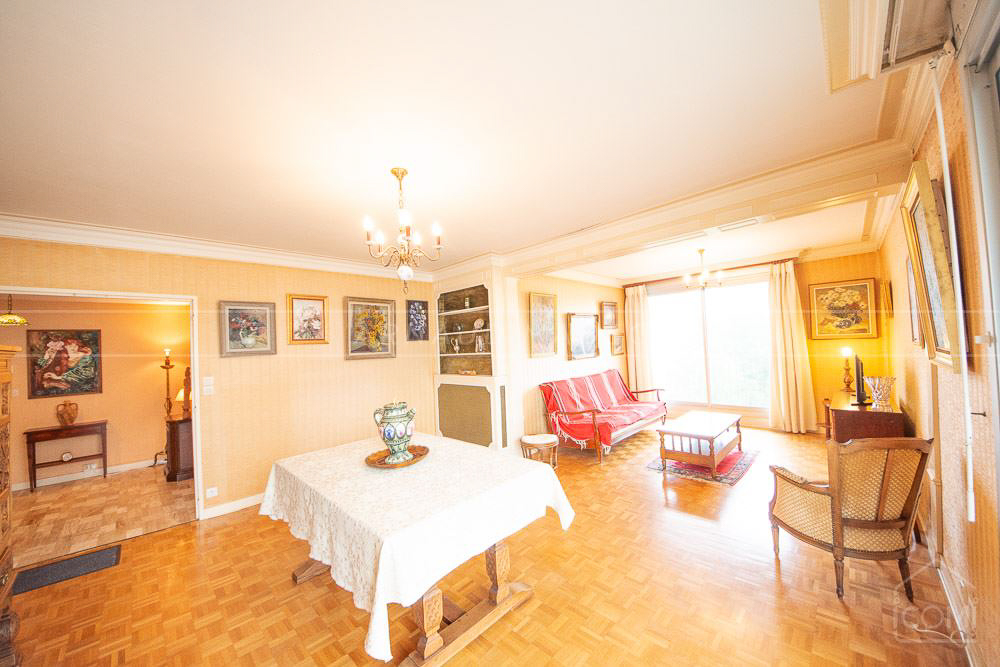 APPARTEMENT T4 DE 110M² - 3CH - EXPOSITION SUD - VUE DEGAGEE - ASCENSEUR - BALCON photo 3